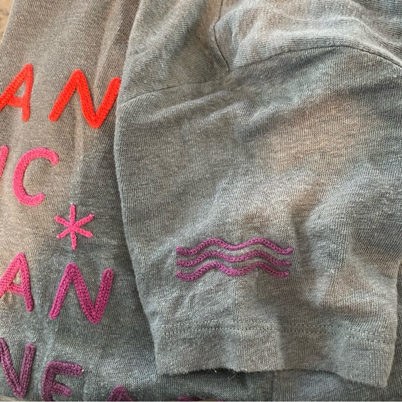 Anthropologie x Chaser Sea Tee Shirt Colorful Embroidered XS Linen Red Vacation - Picture 8 of 10